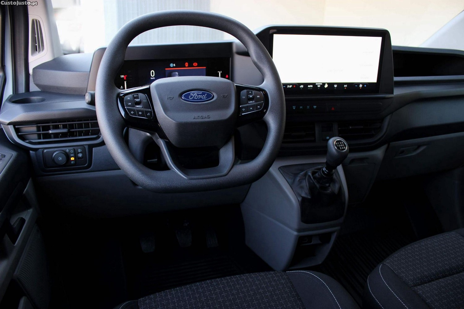 Ford Transit Custom 320 L2 2.0 EcoBlue Trend — fotografia 21