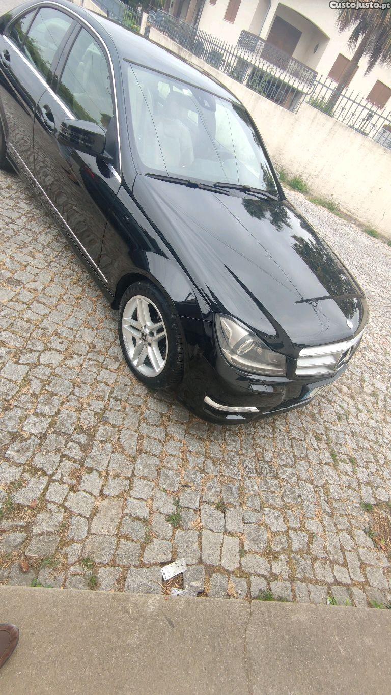 Mercedes-Benz C 250 CDI AMG Auto — fotografia 11