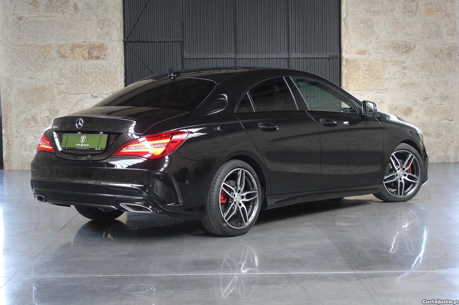 Mercedes-Benz CLA 200 AMG — fotografia 9