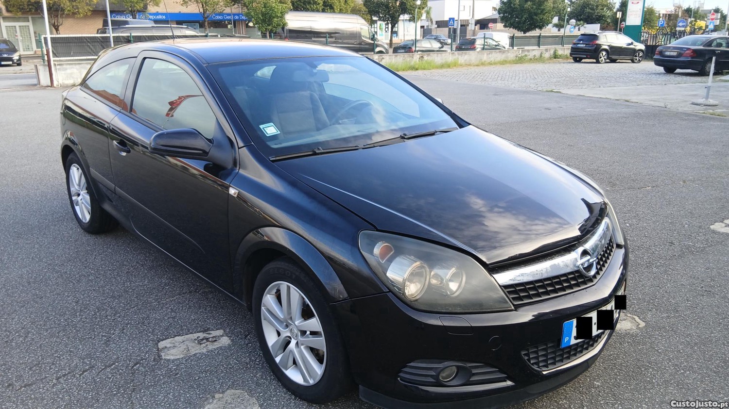 Opel Astra GTC 3P 1.3 CDTI - 07 foto 2