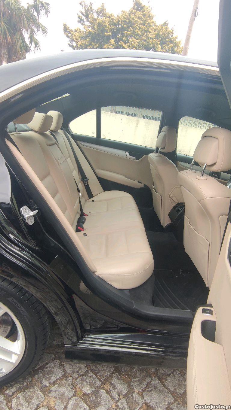 Mercedes-Benz C 250 CDI AMG Auto — fotografia 6