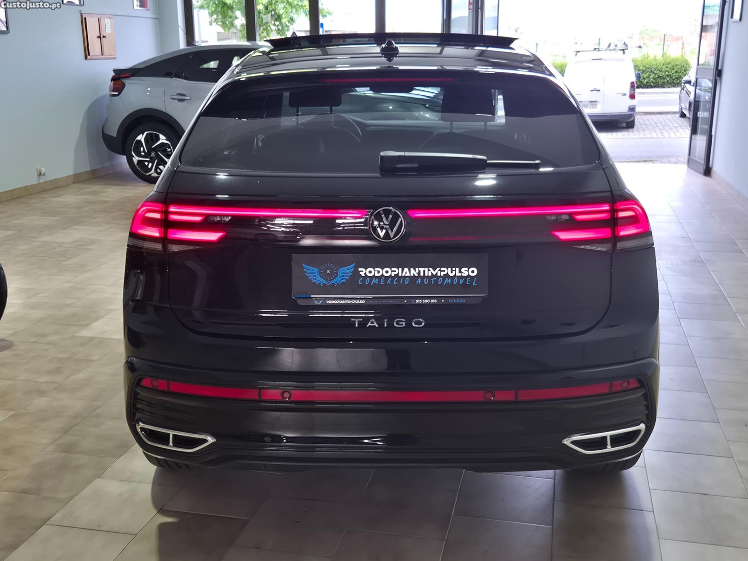 Volkswagen Taigo 1.0 TSI R-DESING — fotografia 3