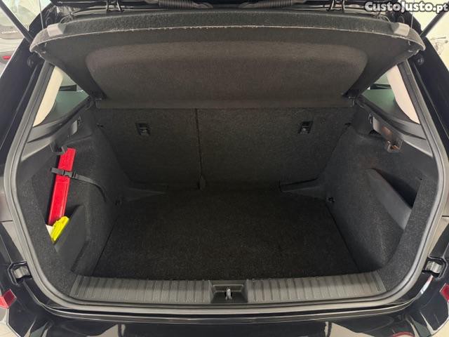 Skoda Kamiq 1.0 TSI Ambition — fotografia 7