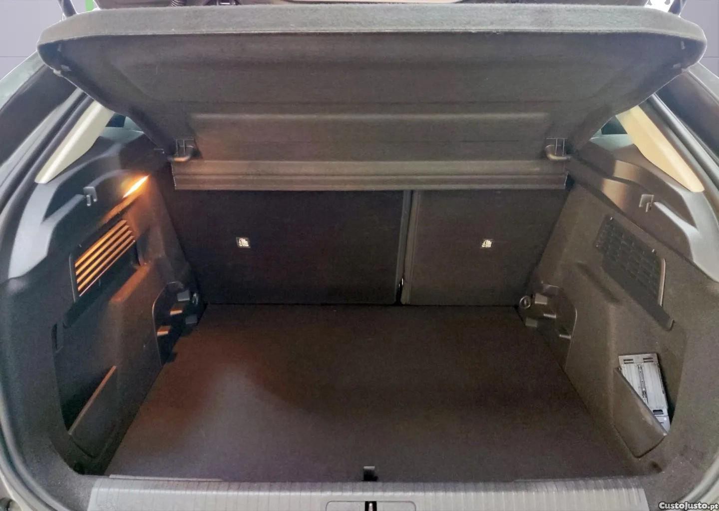 Citroën e-C4 50 kWh Shine Pack — fotografia 10