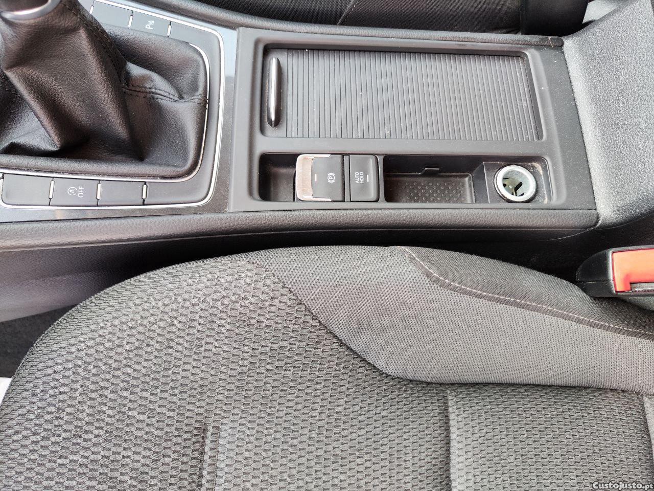 Volkswagen Golf 1.6 TDI — fotografia 3