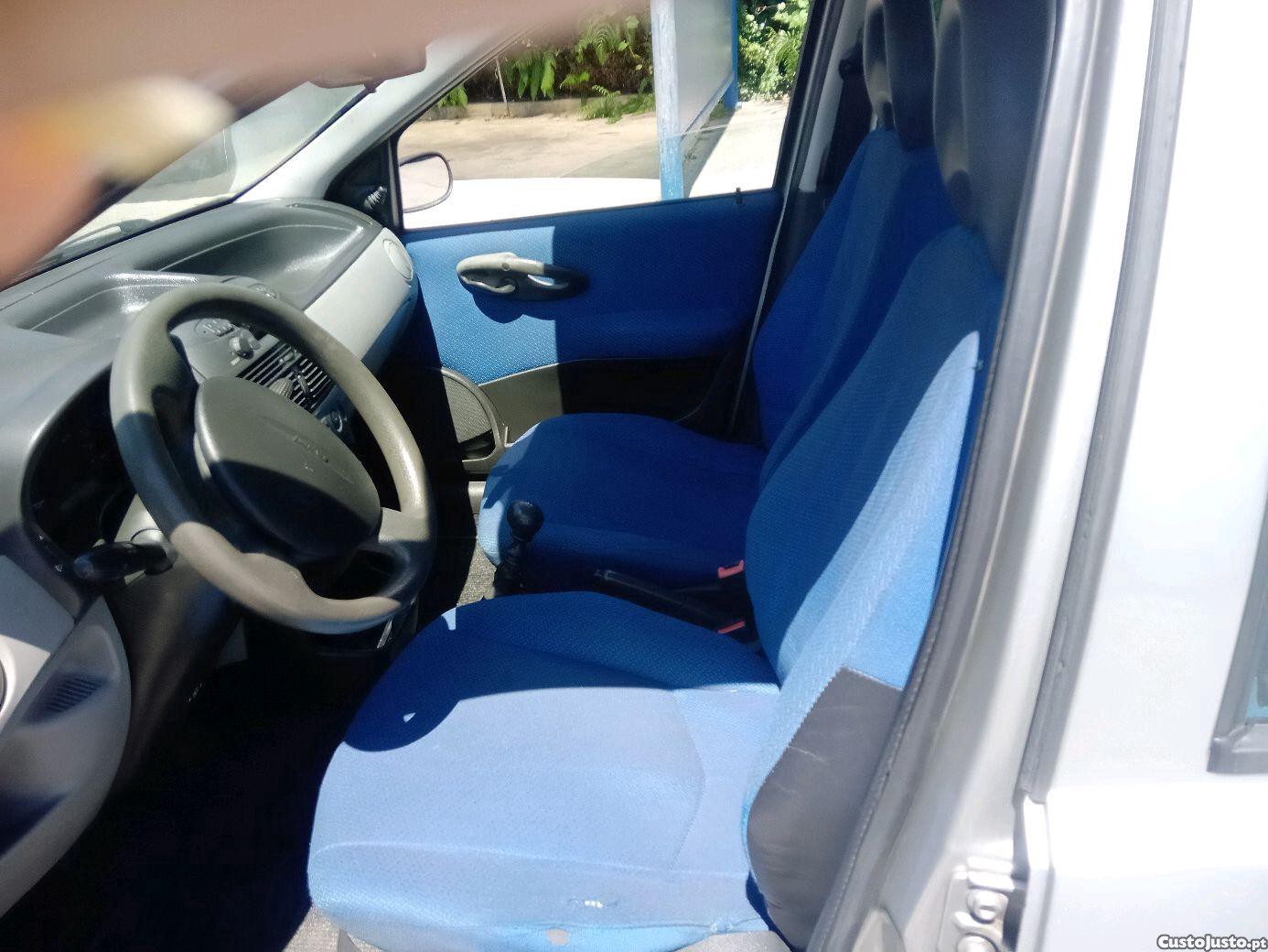 Fiat Punto SX — fotografia 5