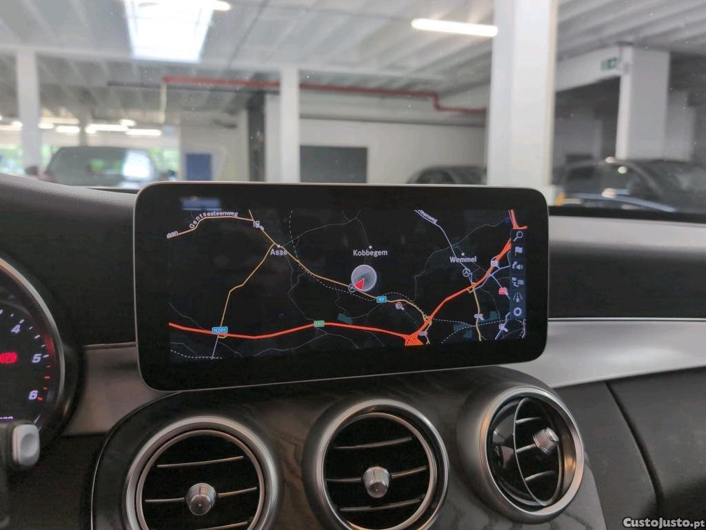 Mercedes-Benz C 180 9g-tronic — fotografia 4