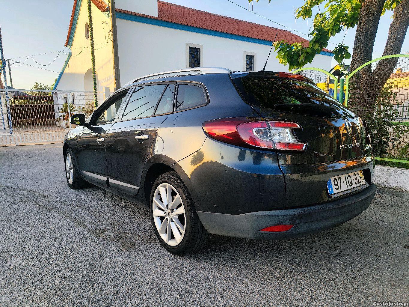Renault Mégane Dynamique — fotografia 4