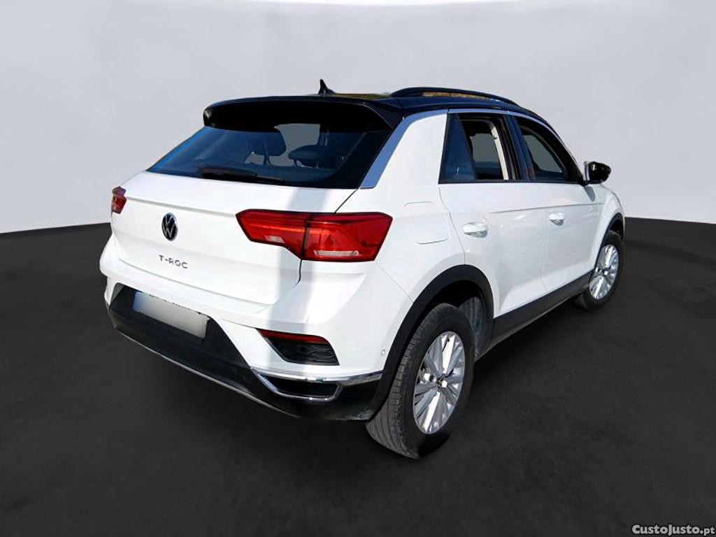 Volkswagen T-Roc 1.0 TSI Style 110cv — fotografia 18