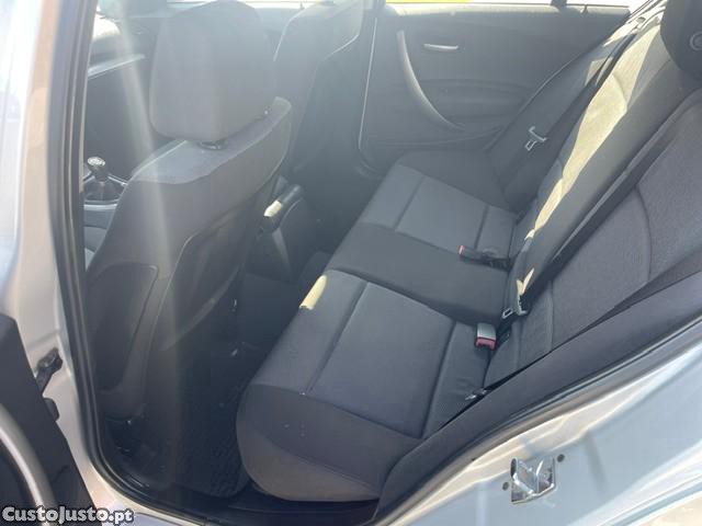 BMW 120 d Exclusive — fotografia 2