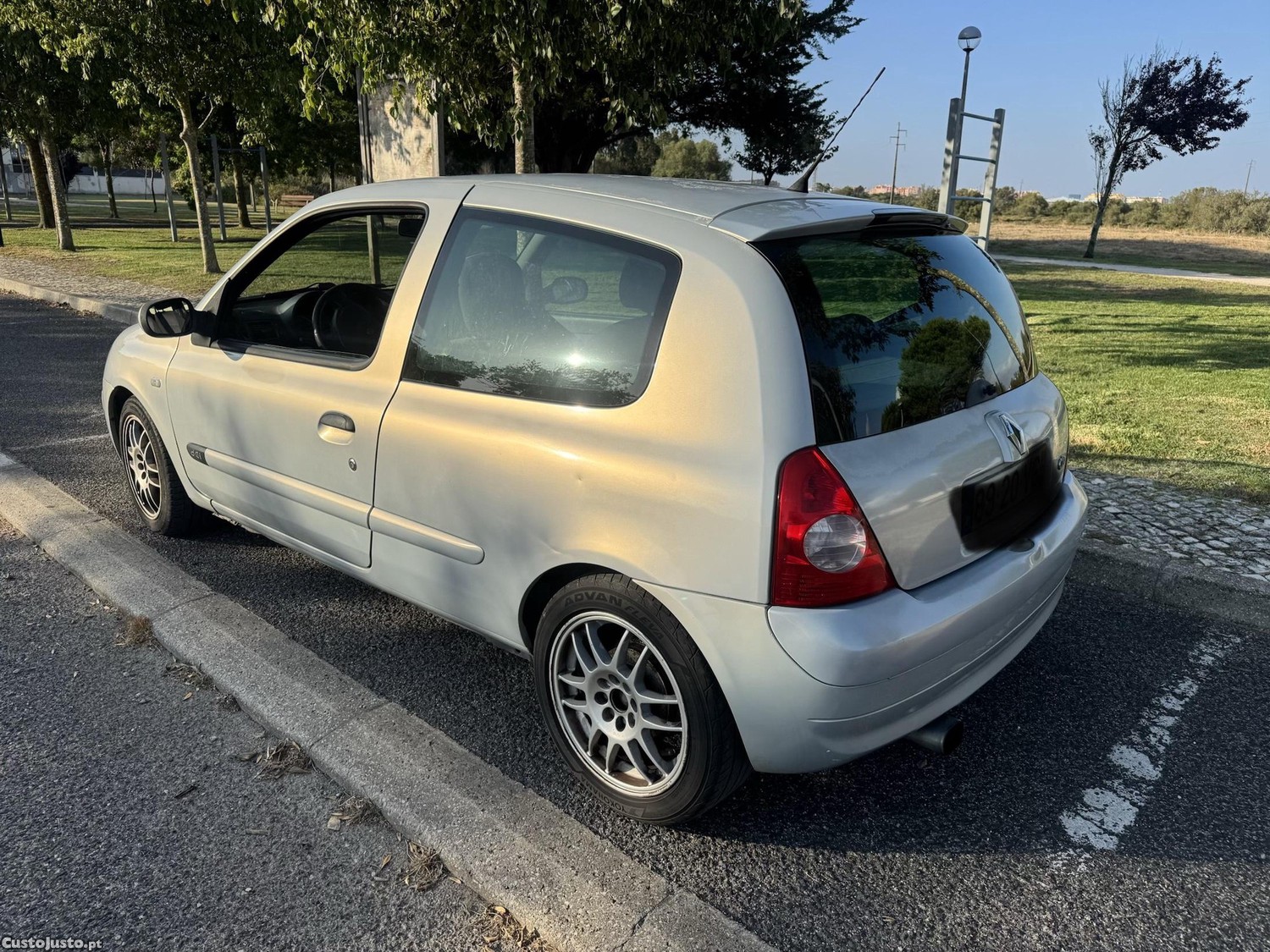 Renault Clio 1.5dci — fotografia 4
