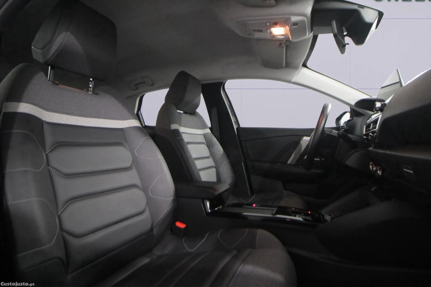 Citroën e-C4 Feel — fotografia 3