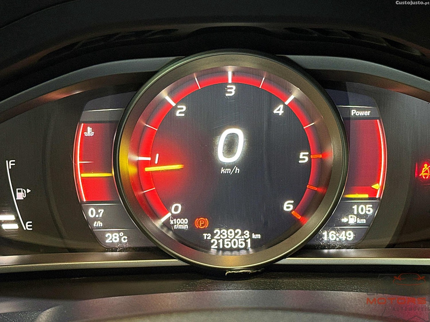 Volvo V40 D2 Black Line — fotografia 5