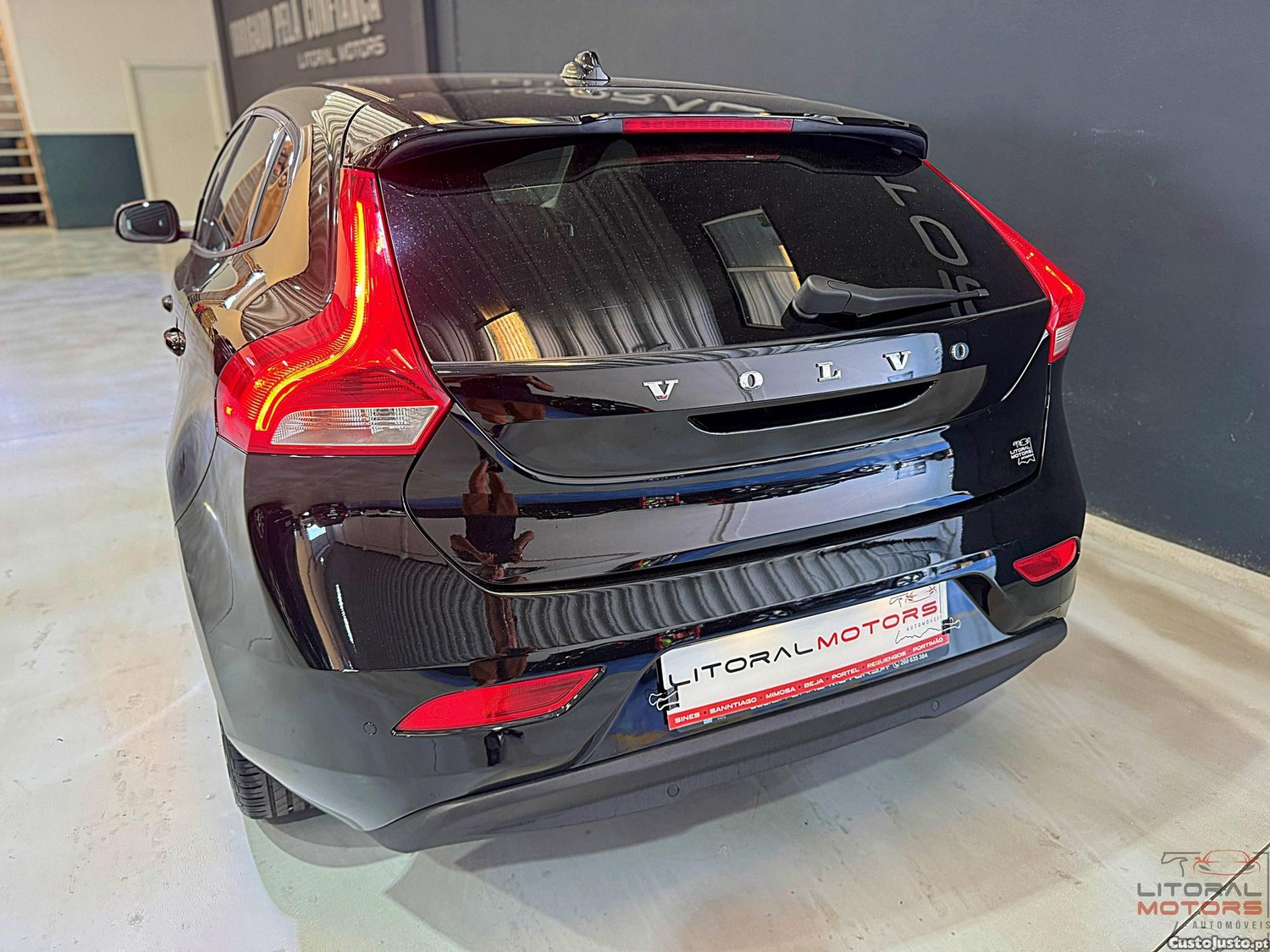 Volvo V40 D2 Black Line — fotografia 17