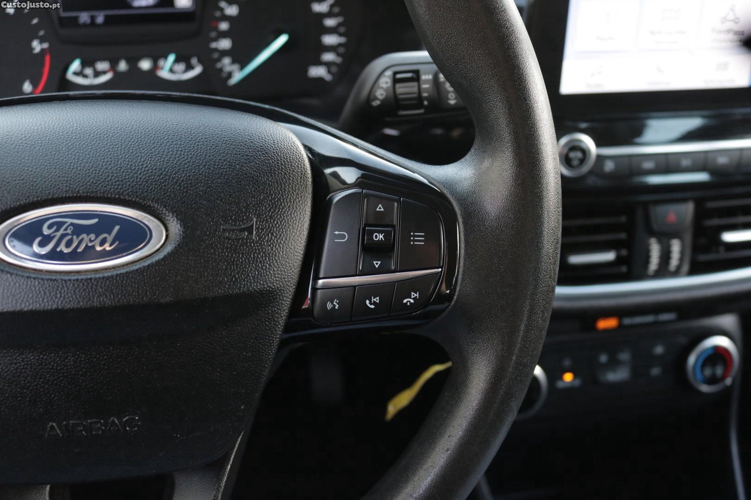Ford Fiesta 1.5 TDCI Connected — fotografia 31