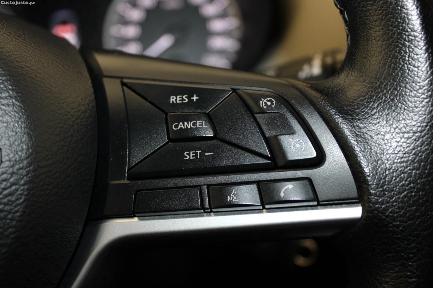 Nissan Micra 1.0 IG-T ACENTA (AUTO) — fotografia 18