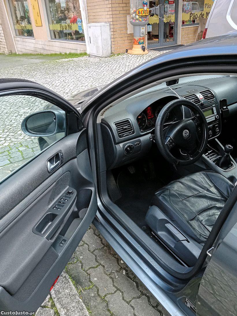 Volkswagen Jetta 1,9 TDI confortline — fotografia 2
