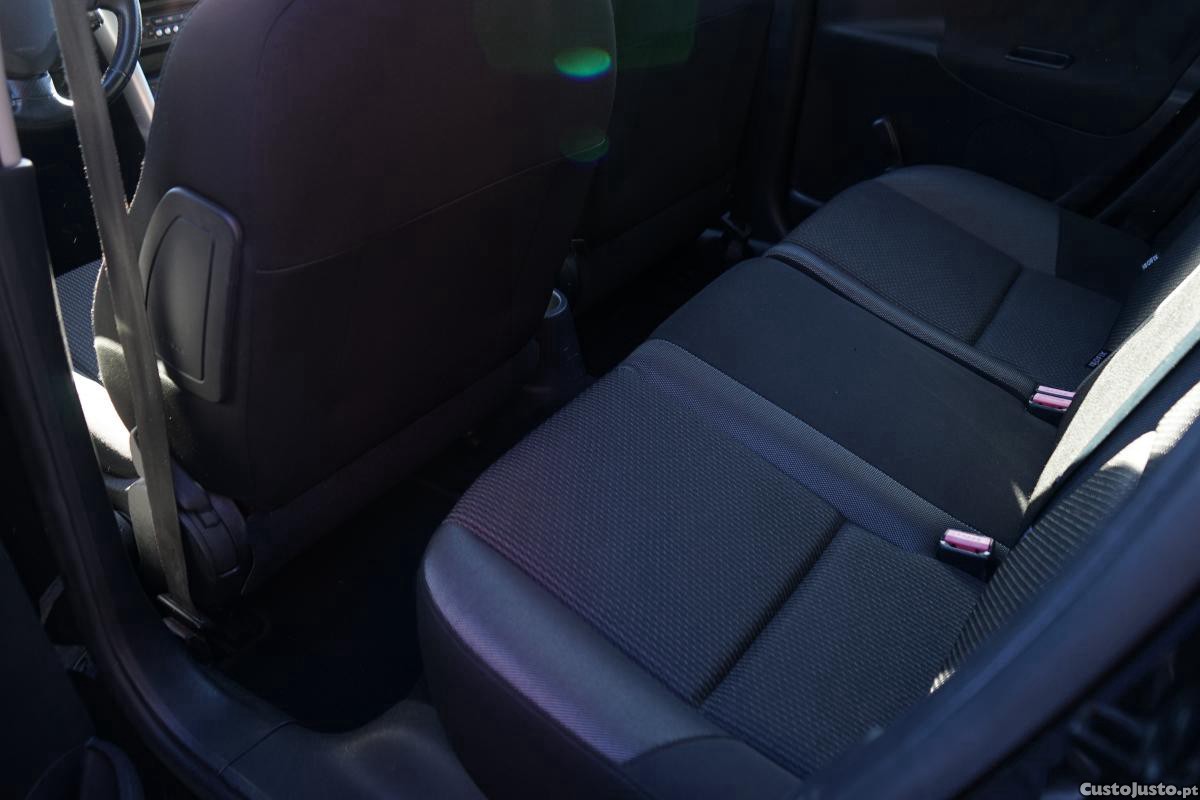 Peugeot 207 1.6 HDI — fotografia 2