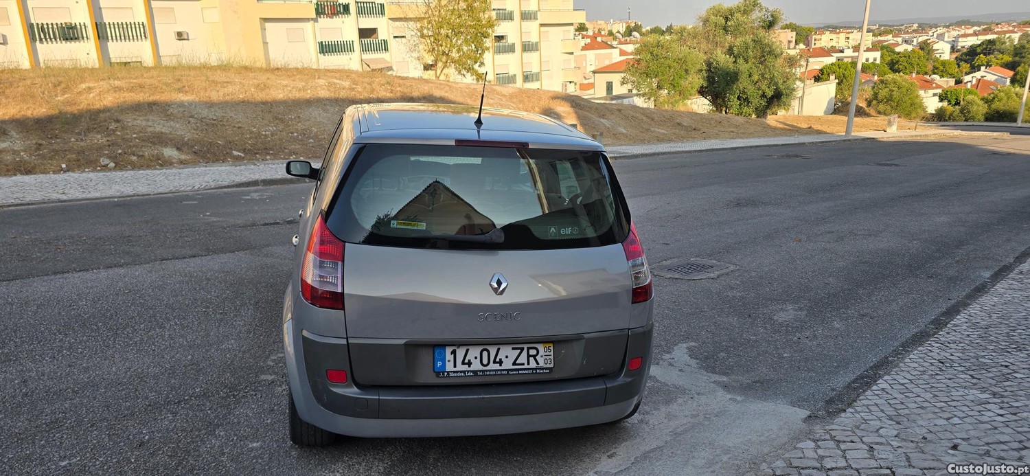 Renault Scénic 1.500 — fotografia 8