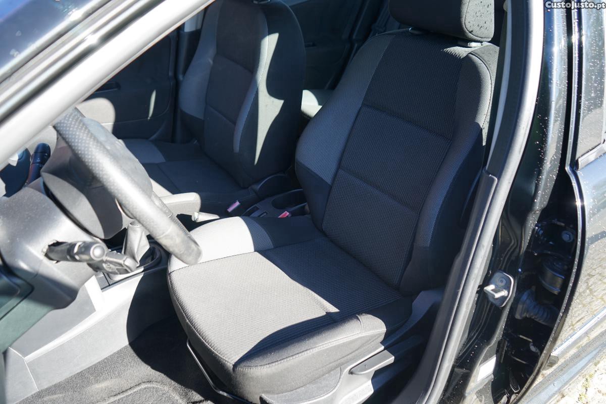 Peugeot 207 1.6 HDI — fotografia 5