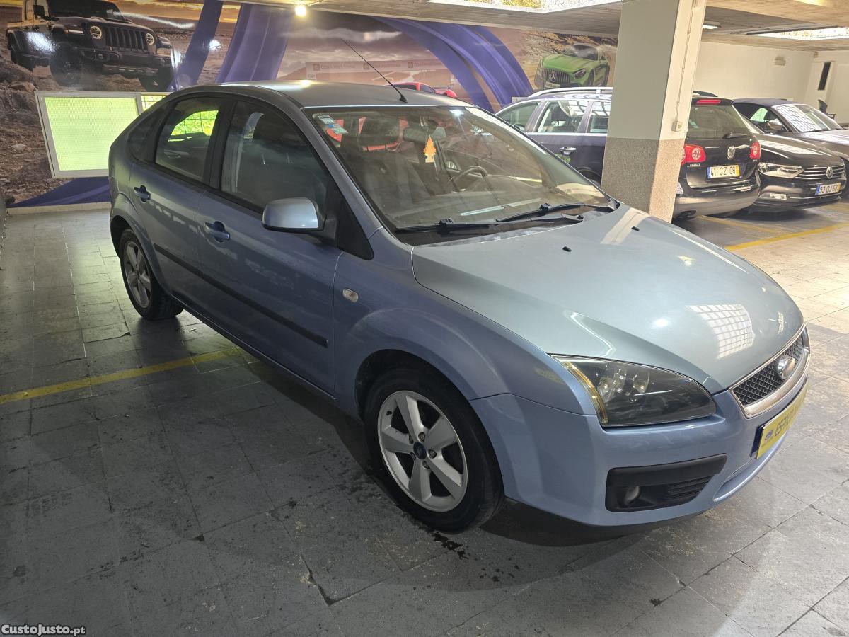 Ford Focus 1.6 TDCI — fotografia 11