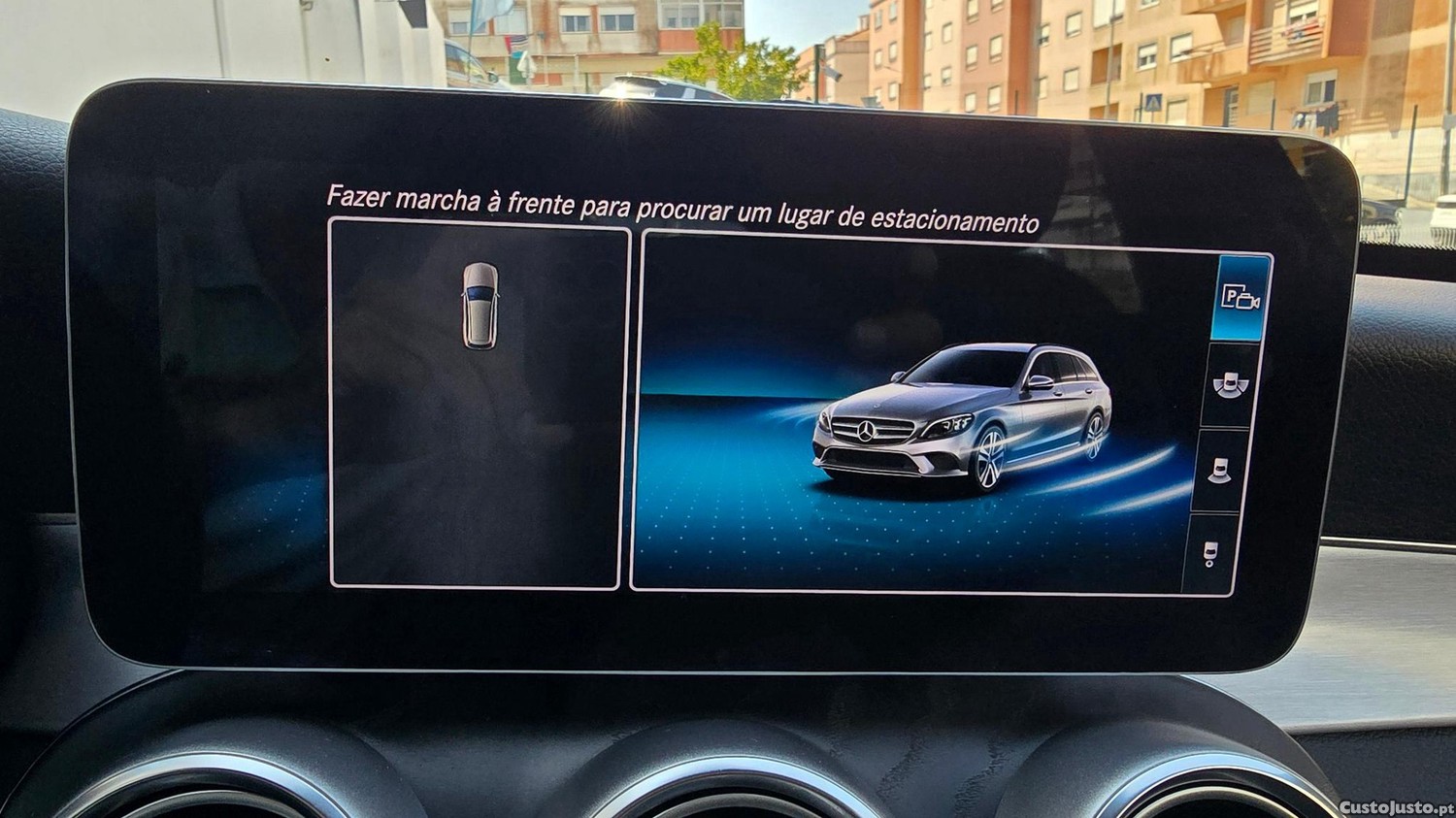 Mercedes-Benz C 220 d AMG Line — fotografia 3