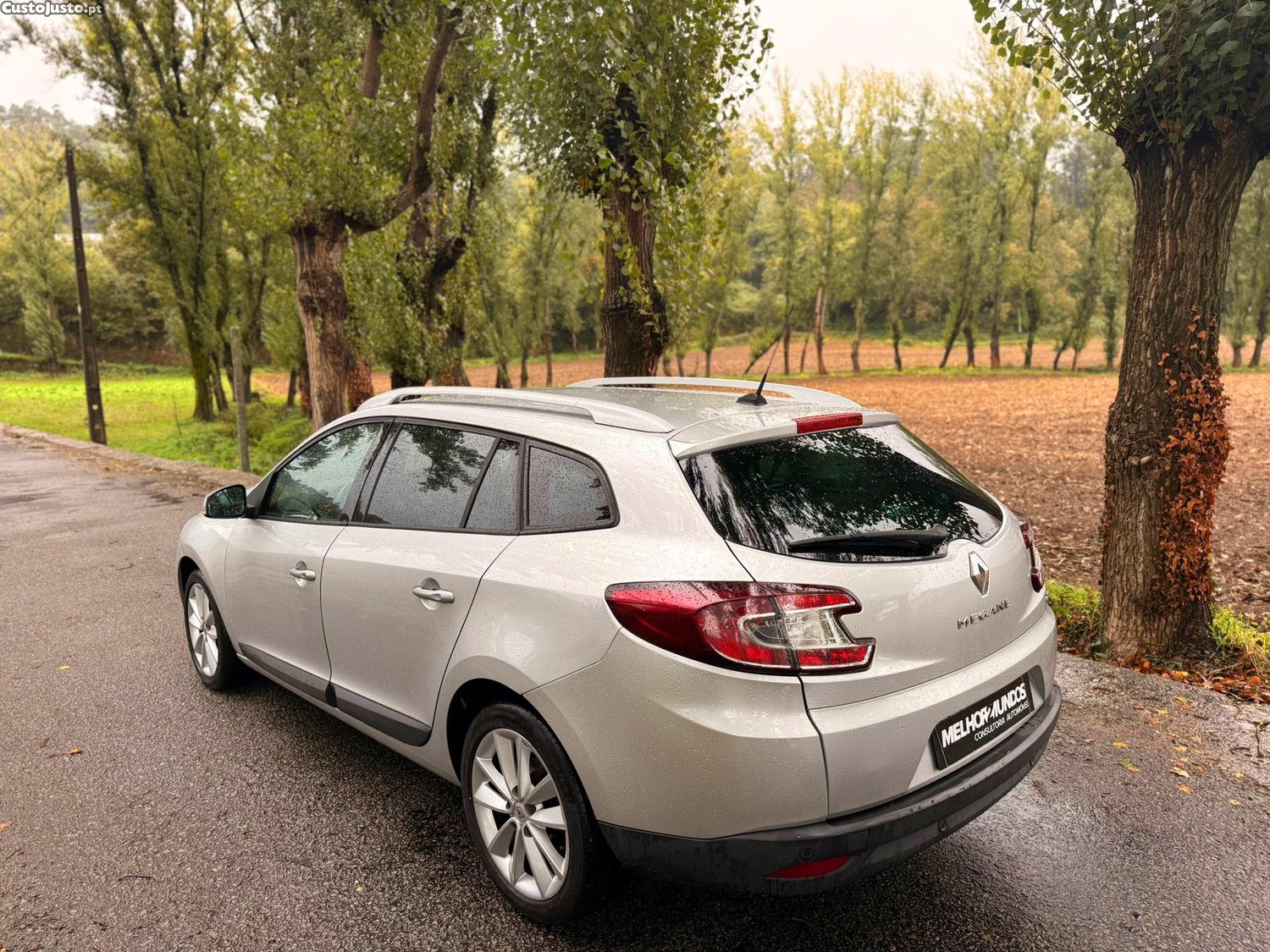 Renault Mégane Sport Tourer 1.5 dCi Dynamique S - 09 — photo 4