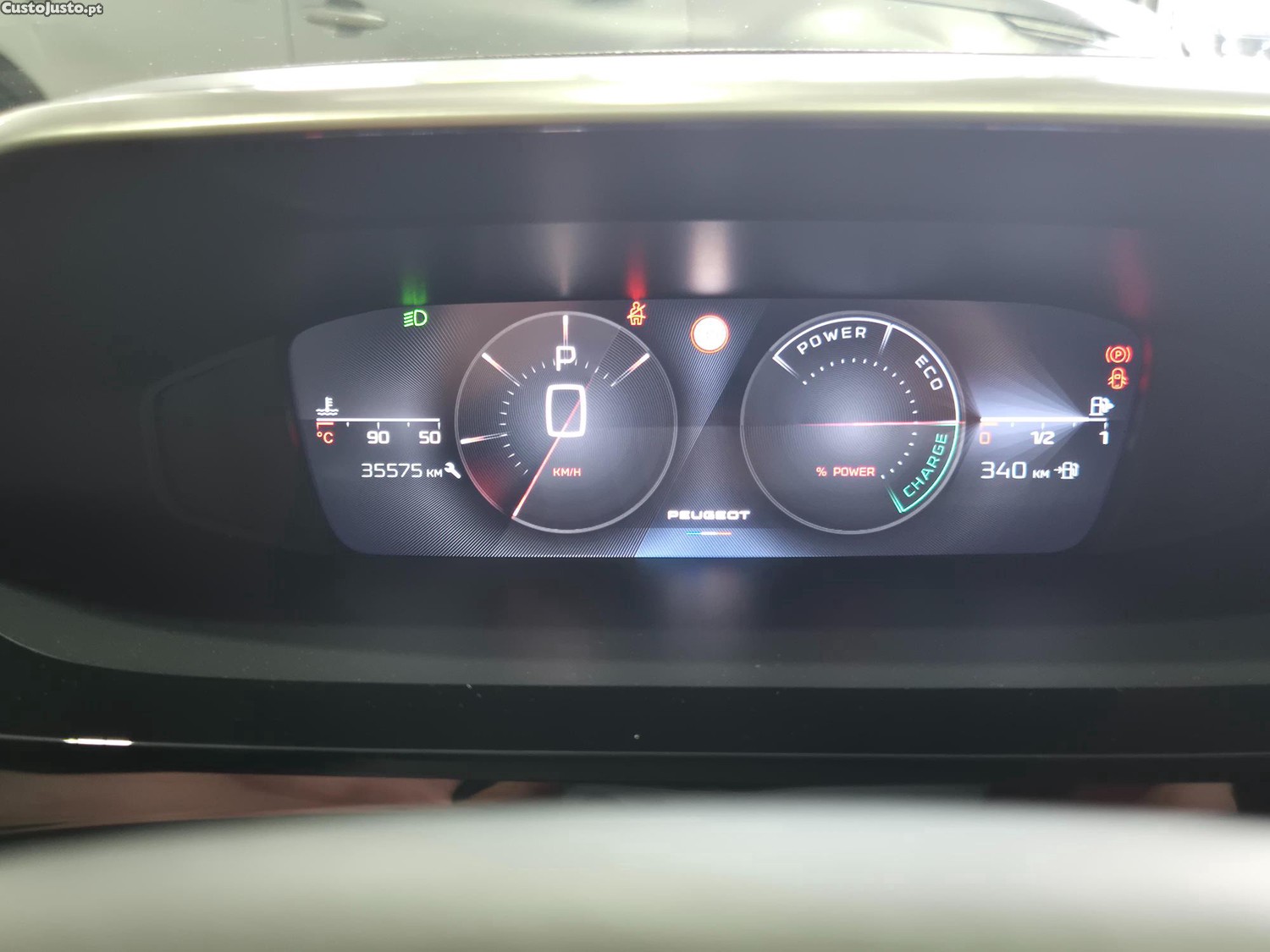 Peugeot e-408 1.2 Hybrid Allure — fotografia 3