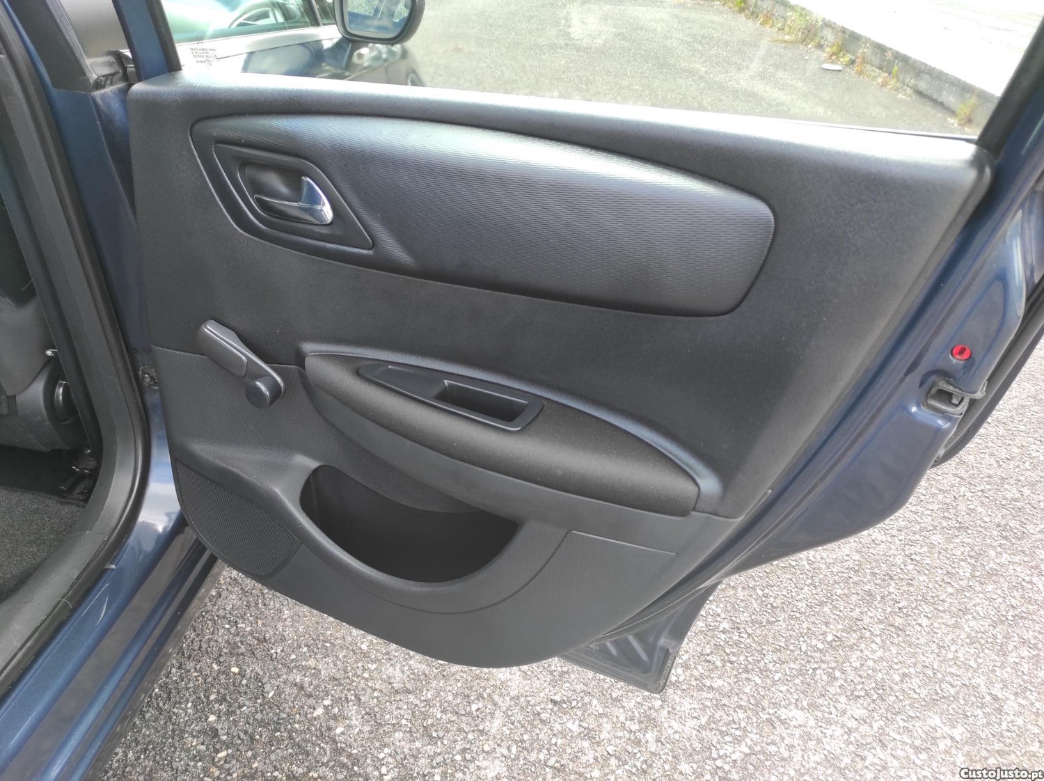 Citroën C4 1.6 HDI Executive 2010 — fotografia 5