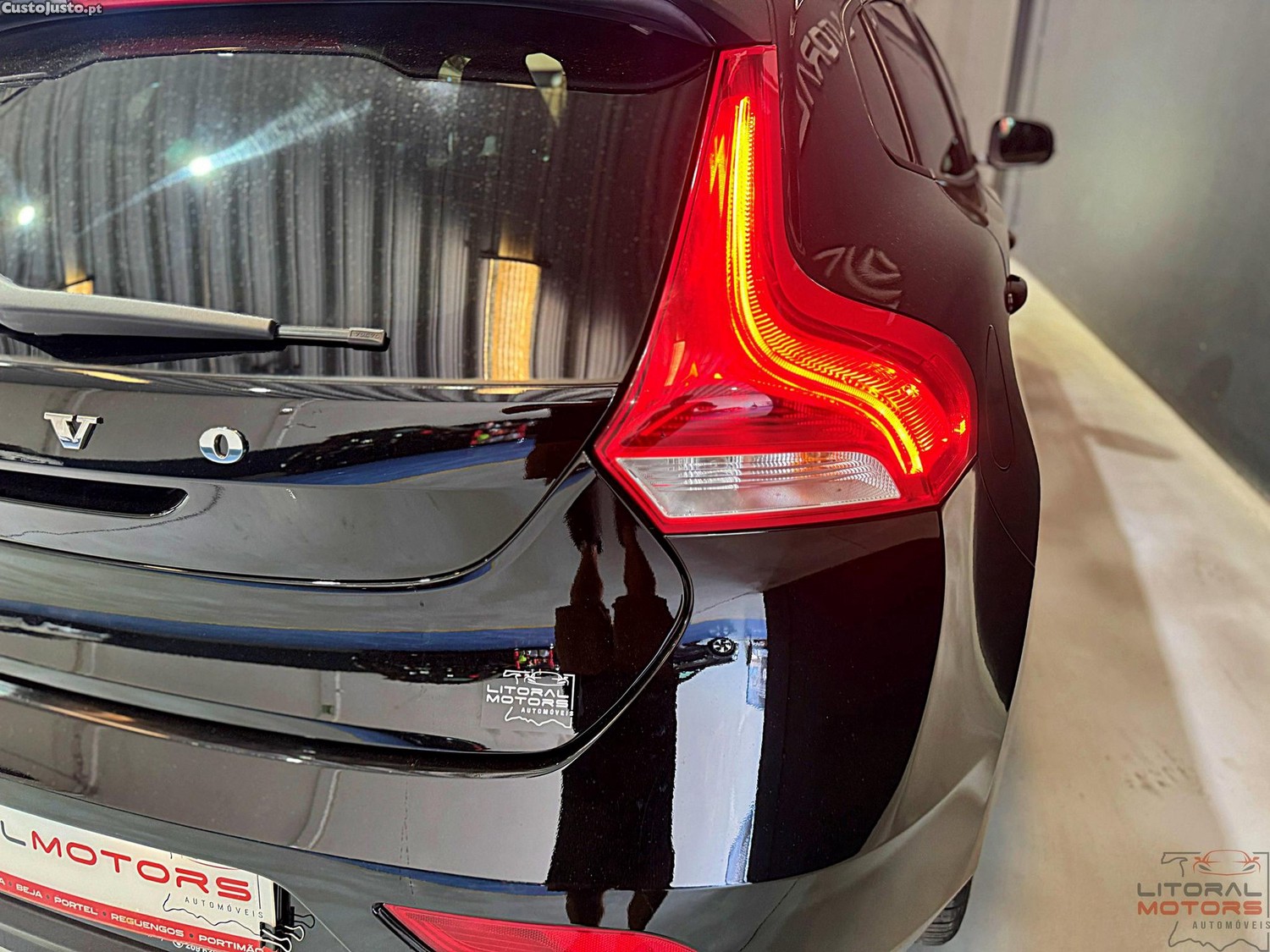 Volvo V40 D2 Black Line — fotografia 15