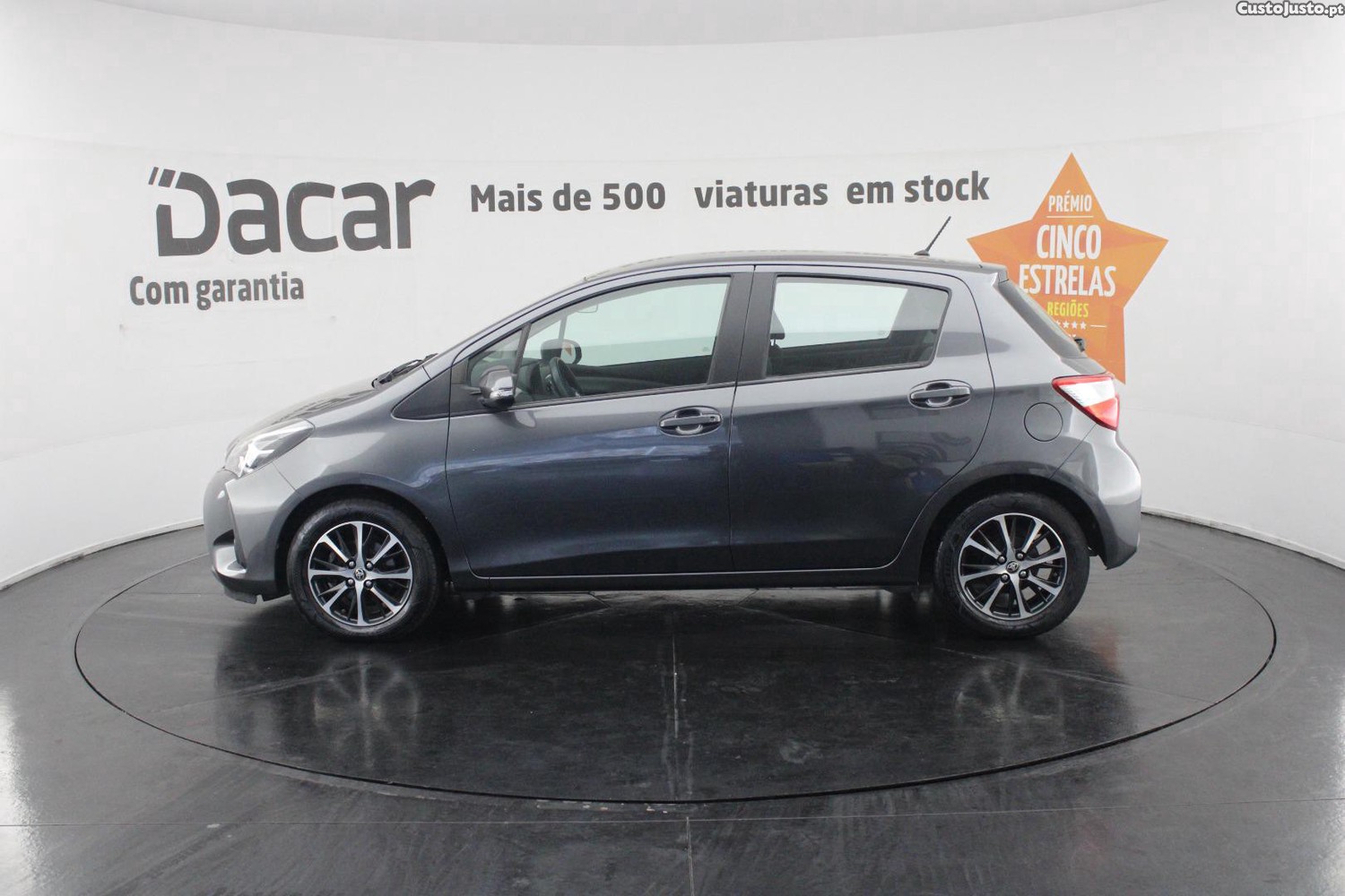 Toyota Yaris 1.0 VVT-I CONFORT — fotografia 37