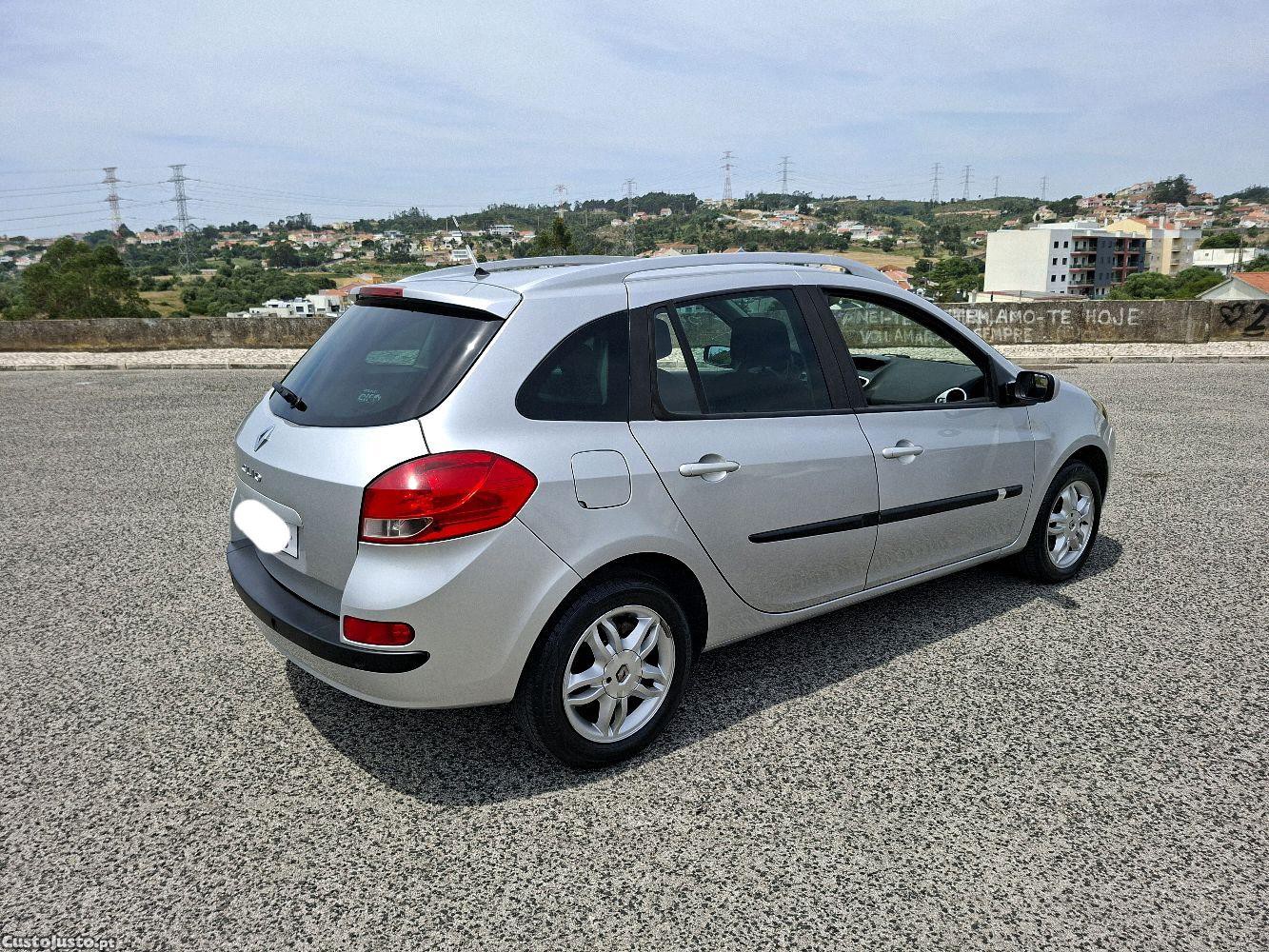 Renault Clio 1.5 Dci 85cv poucos kms — fotografia 9