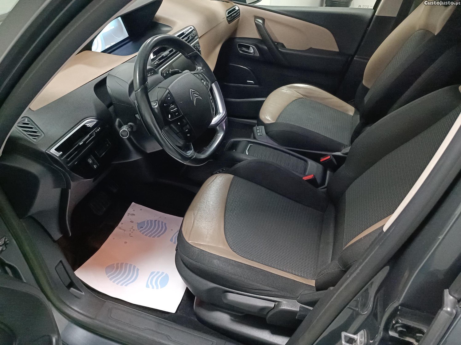 Citroën C4 Picasso Picasso — fotografia 2