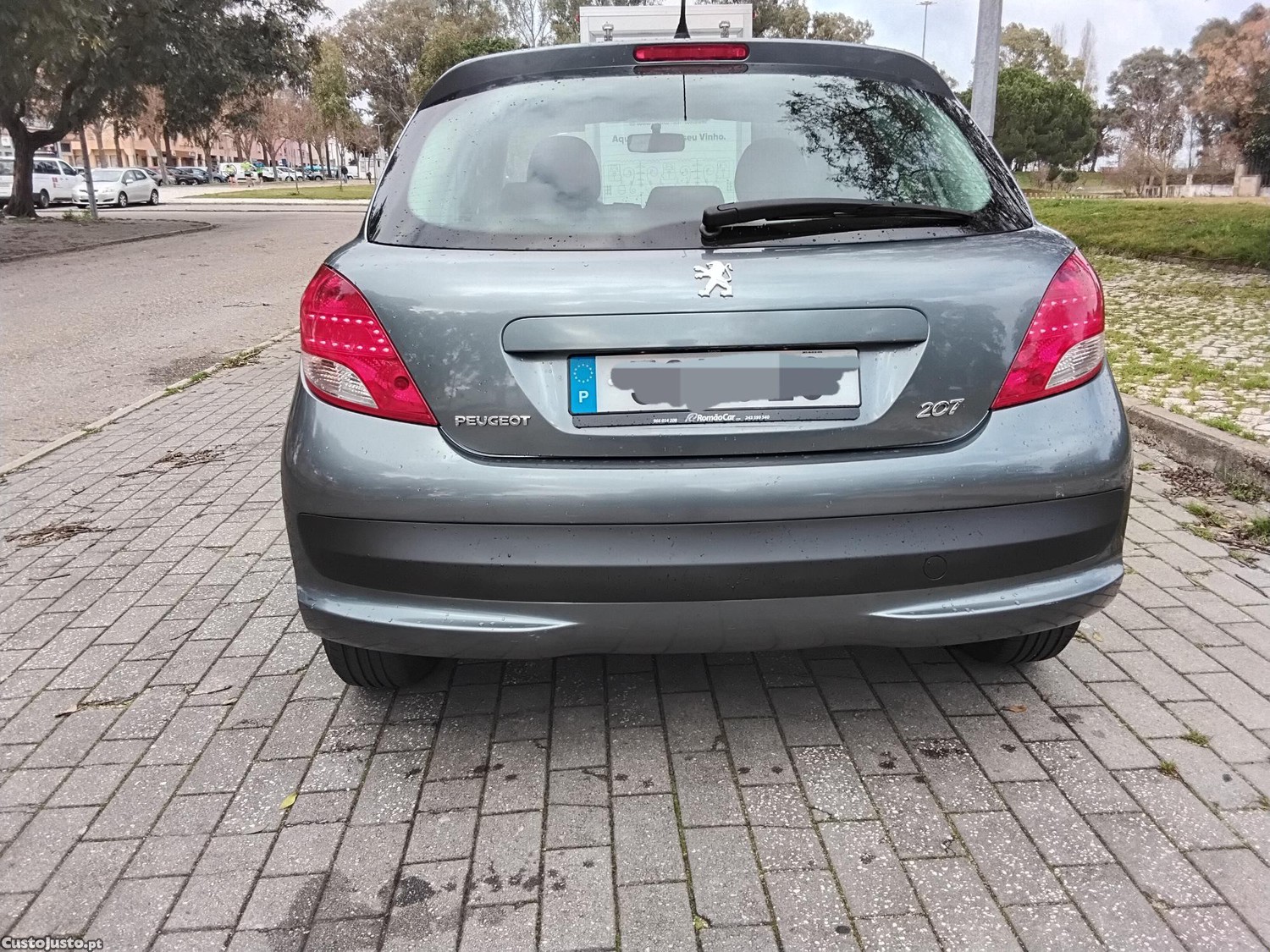 Peugeot 207 1400 hdi 133000 Reservado — photo 4