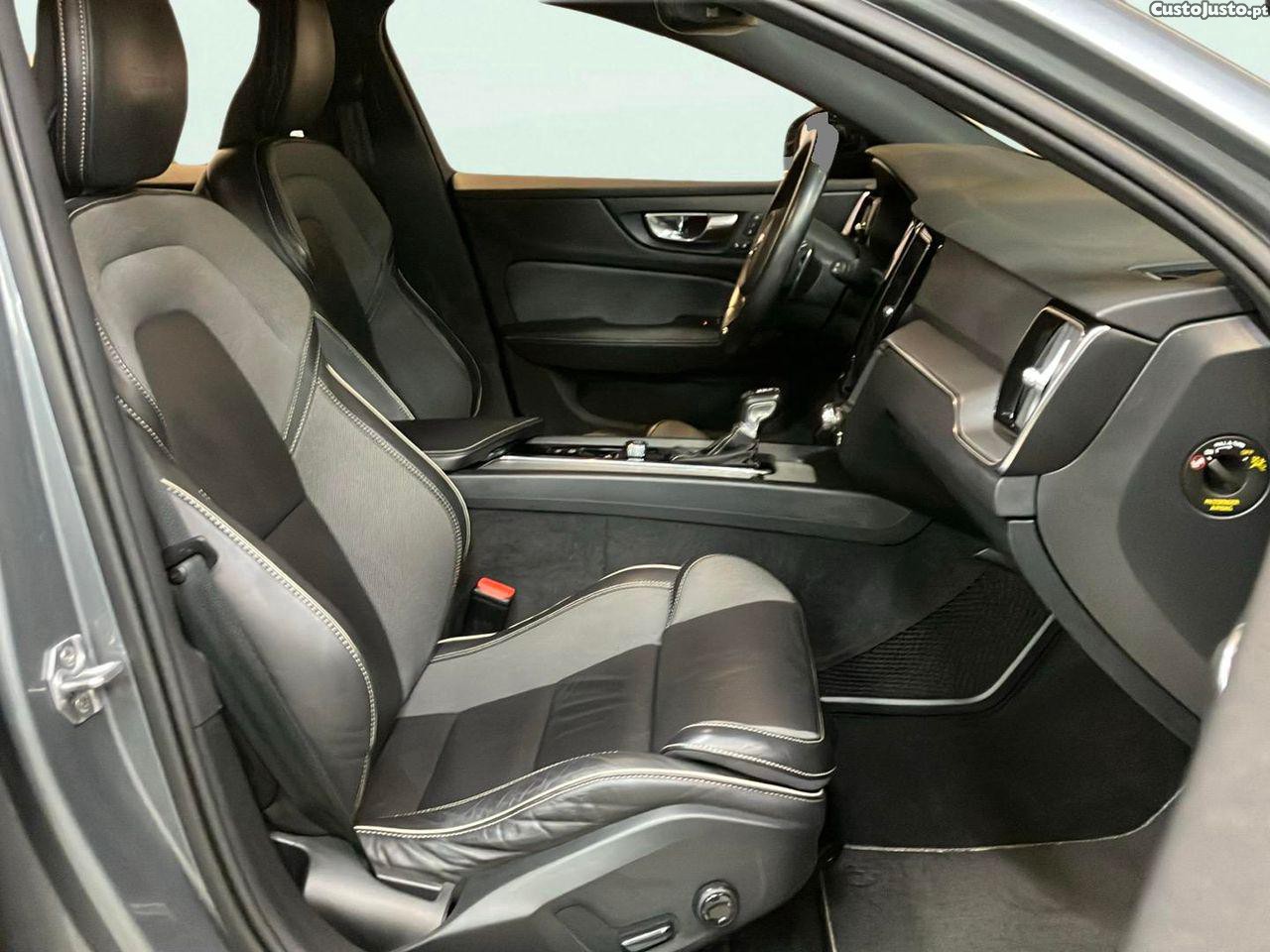 Volvo V60 2.0 D3 R-Design Geartronic — fotografia 9