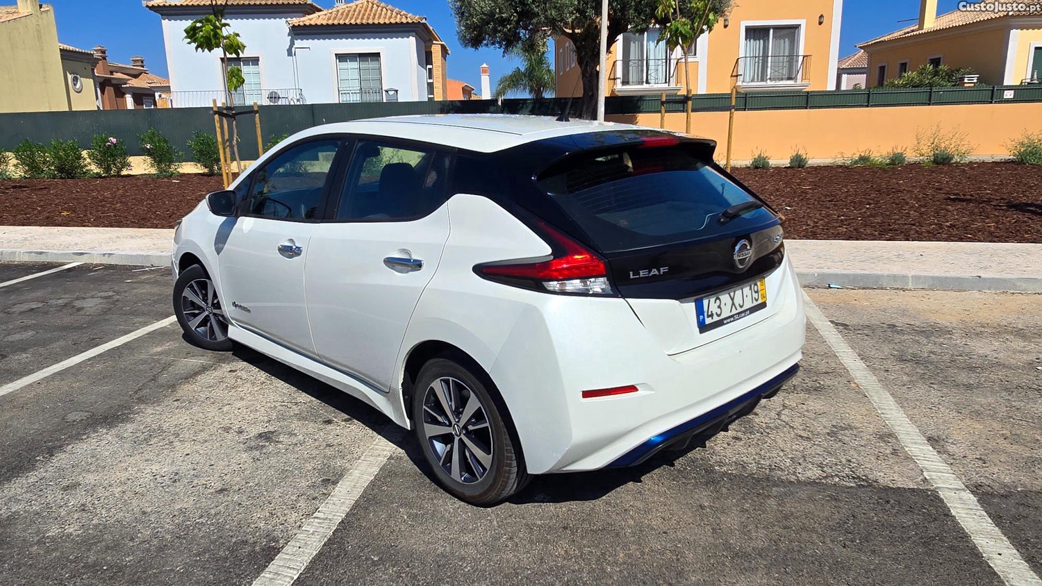 Nissan Leaf 40Kwh — fotografia 9