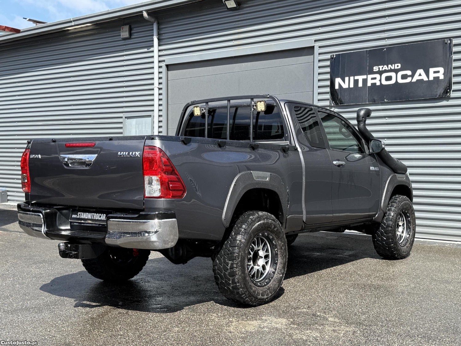 Toyota Hilux 2.4 D-4D 4X4 - 16 foto 5