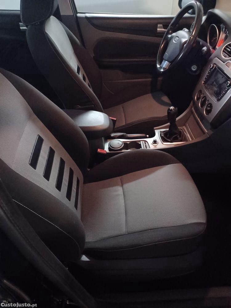 Ford Focus SW 1.6 diesel como novo — fotografia 7