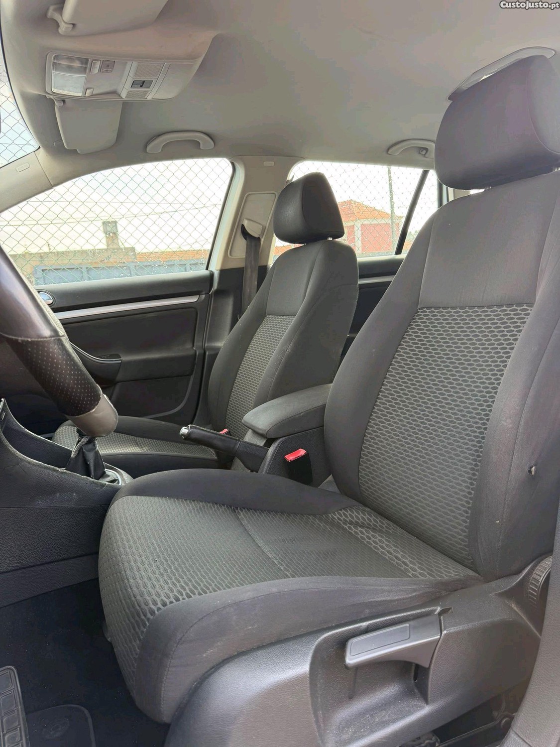 Volkswagen Golf 1600 TDI 105CV — fotografia 6