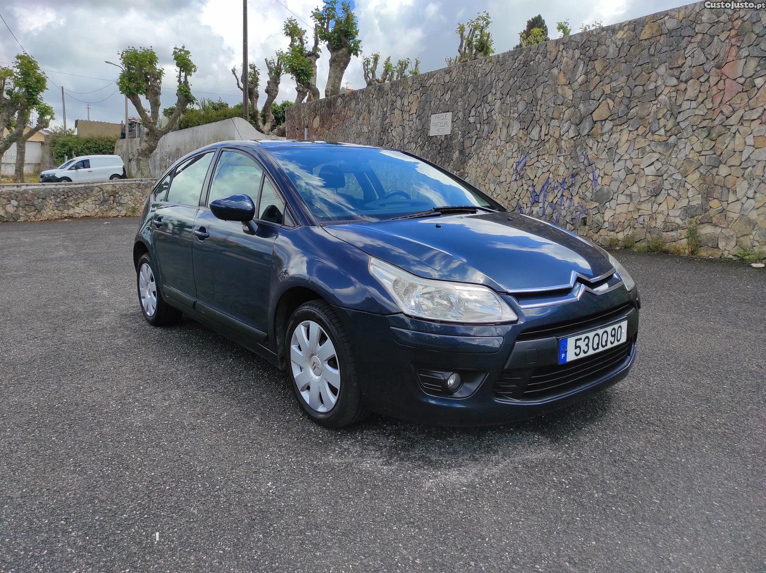 Citroën C4 1.6 HDI Executive 2010 — fotografia 17