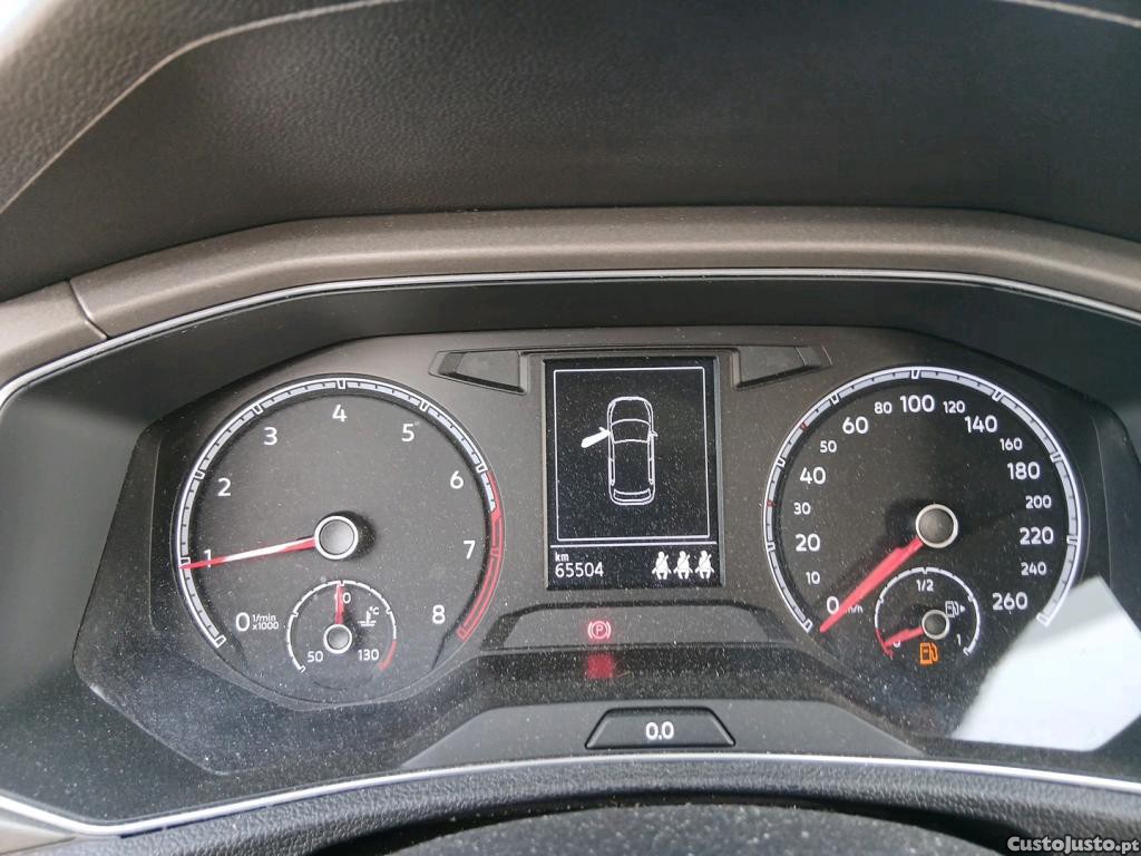 Volkswagen T-Roc 1.0 TSI Style 110cv — fotografia 13