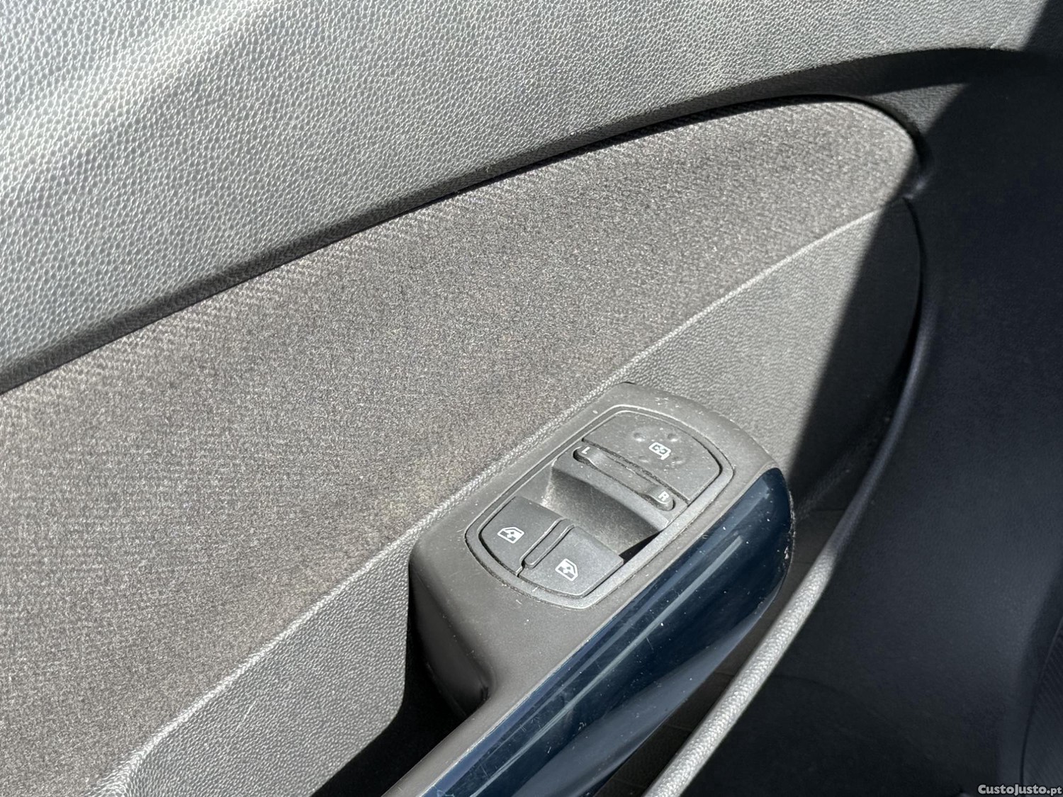 Opel Corsa D 1.3 CDTI C/ AC — fotografia 6