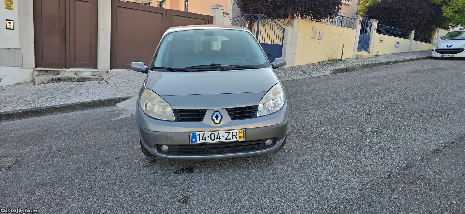 Renault Scénic 1.500 — fotografia 9