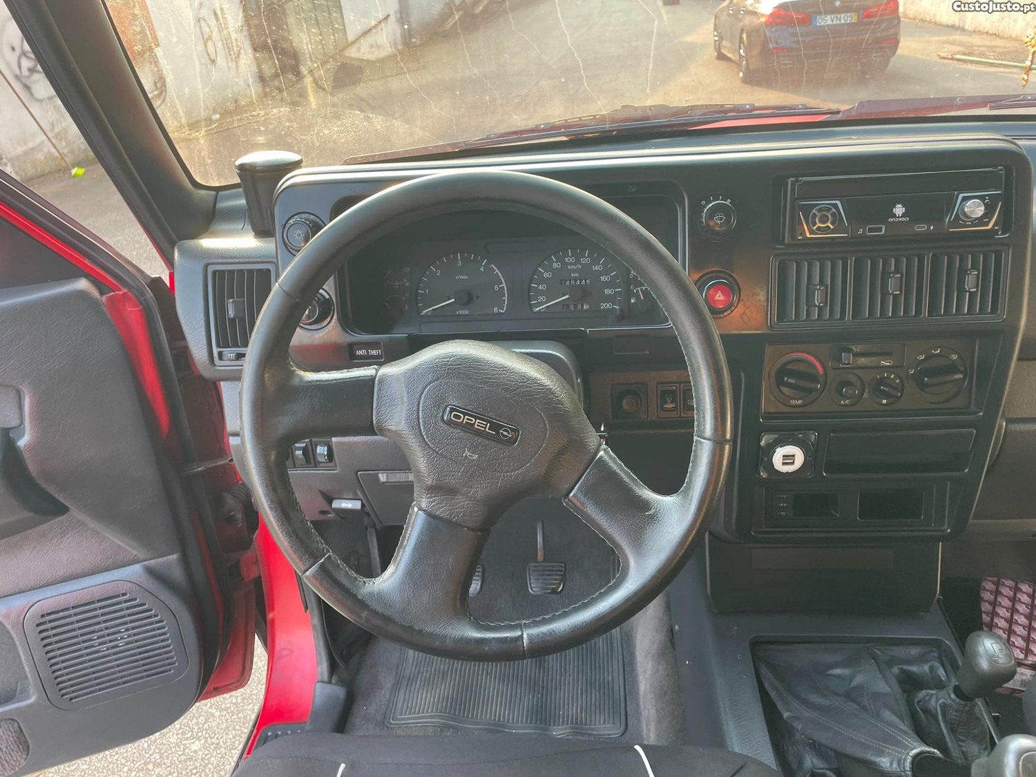 Opel Monterey 3100 rs — fotografia 9