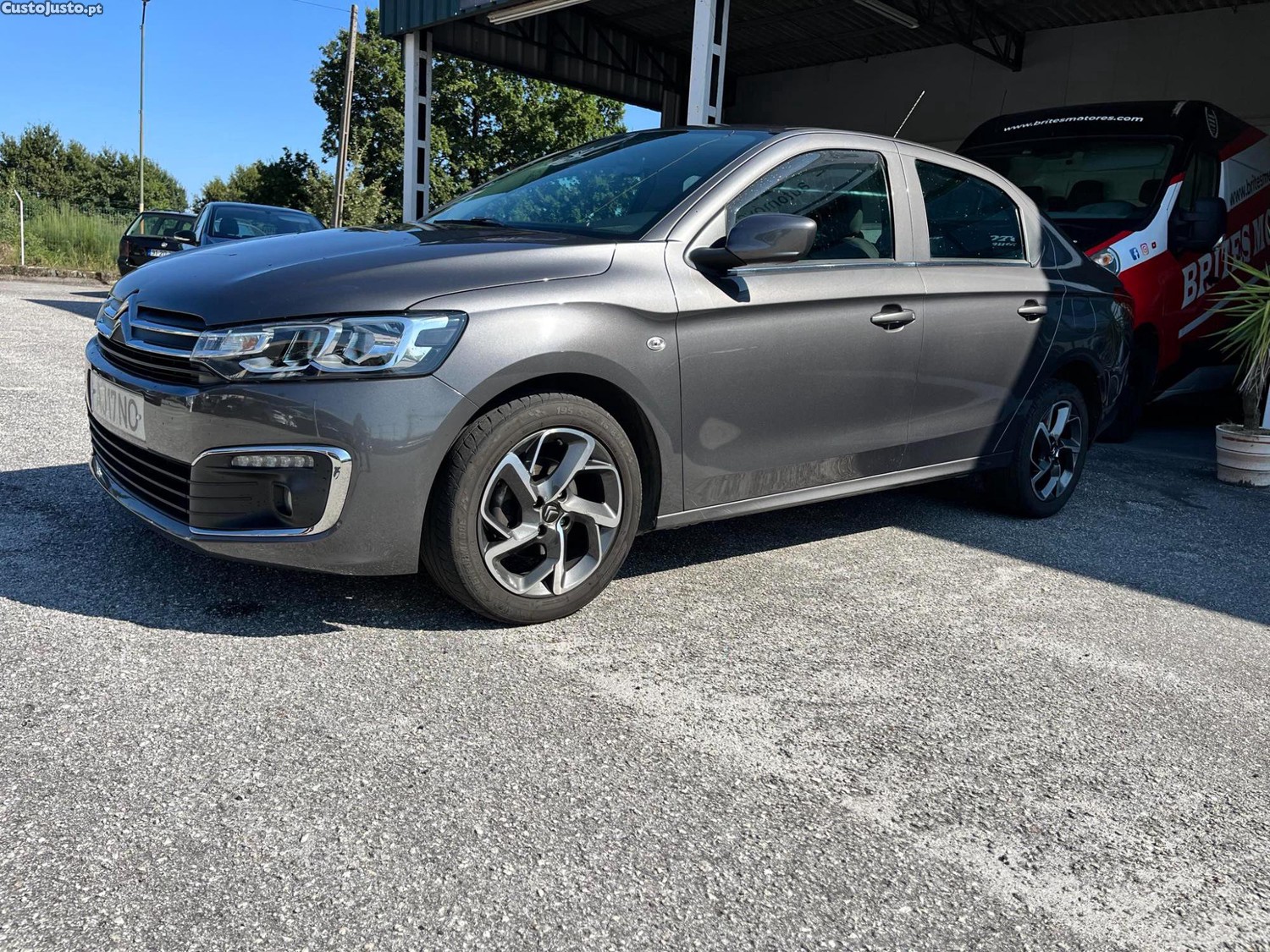 Citroën C-Elysée 1.5 BlueHDi Shine — photo 3