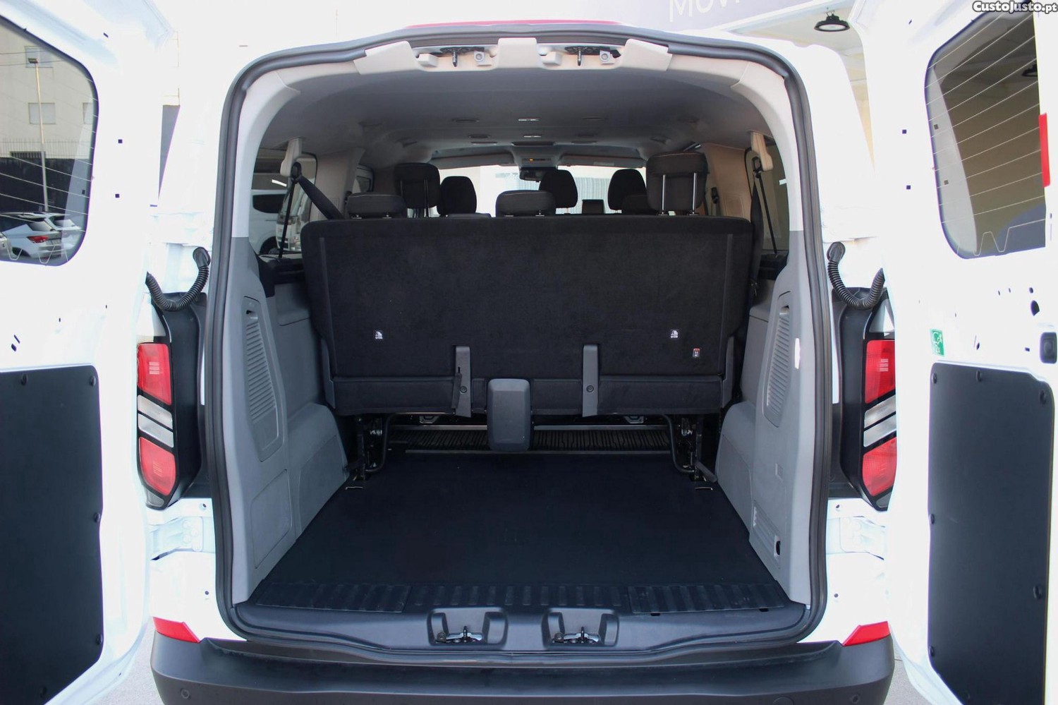Ford Transit Custom 320 L2 2.0 EcoBlue Trend — fotografia 24