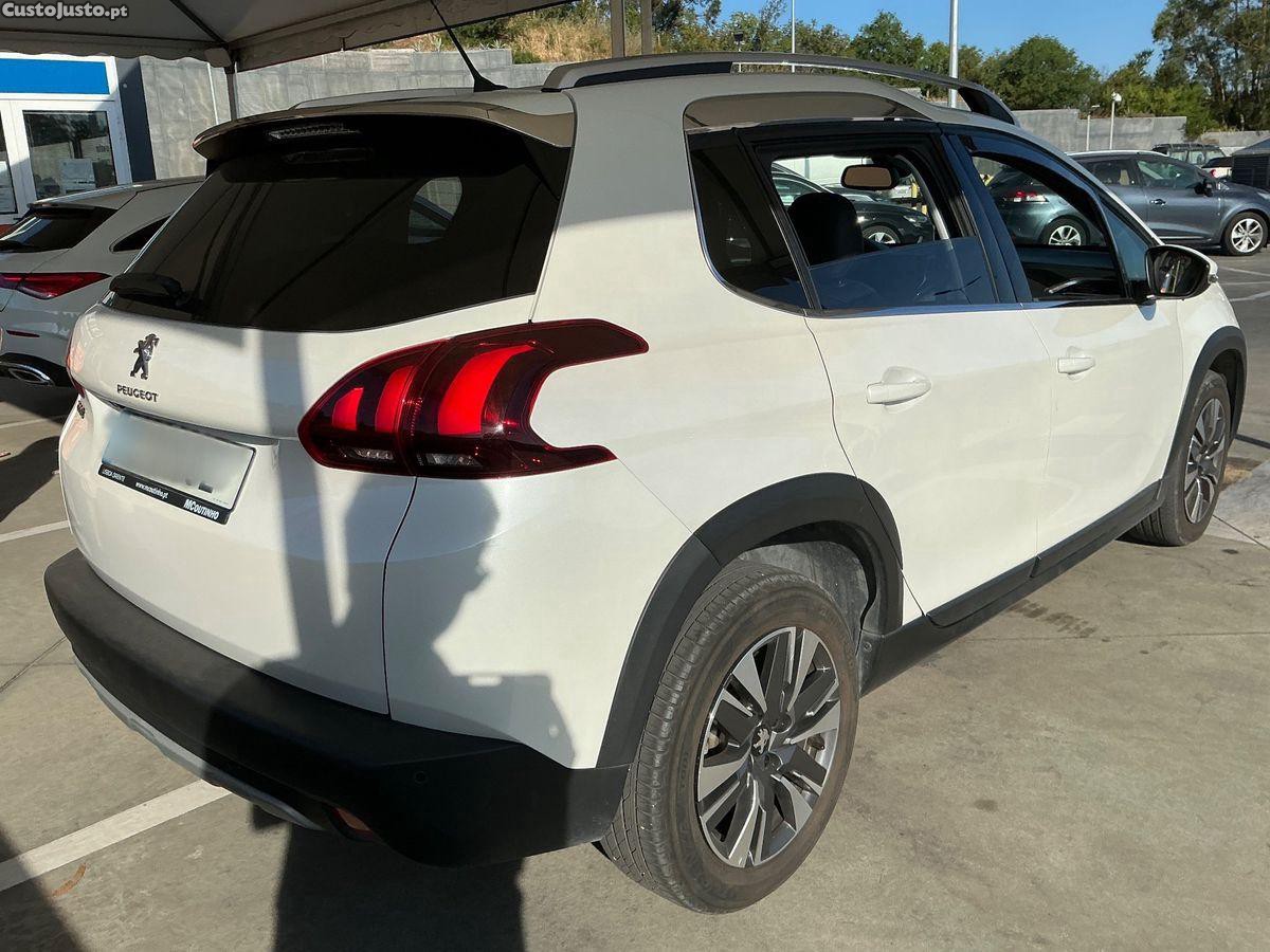 Peugeot 2008 Allure Auto — fotografia 7