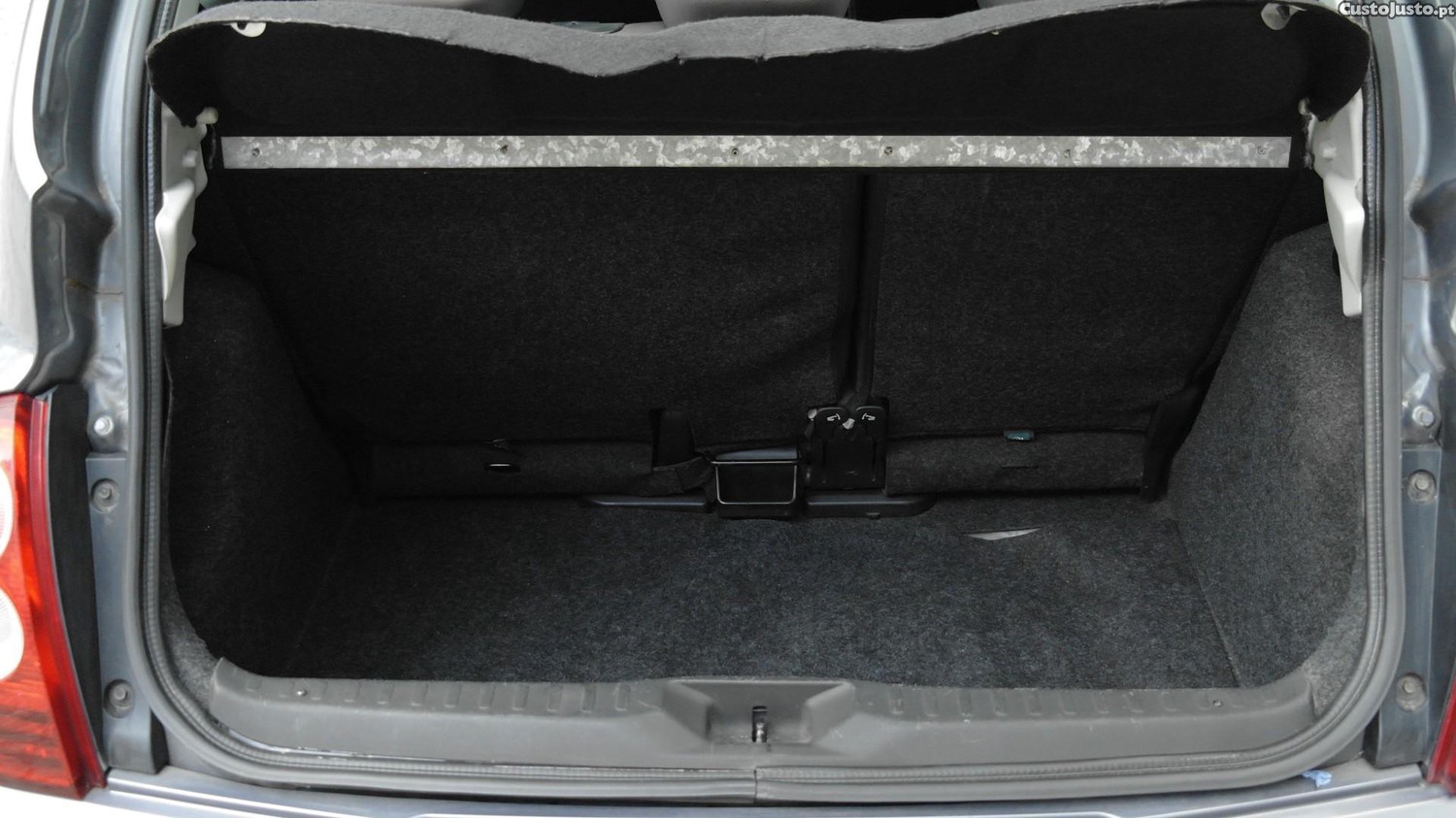 Nissan Micra 1.2 Acenta — fotografia 19