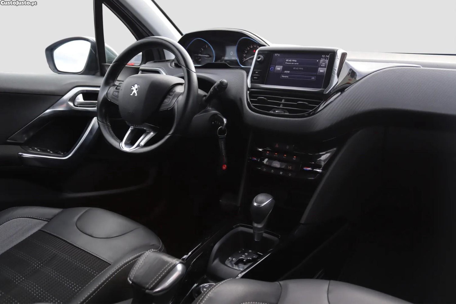 Peugeot 2008 Outro — fotografia 3