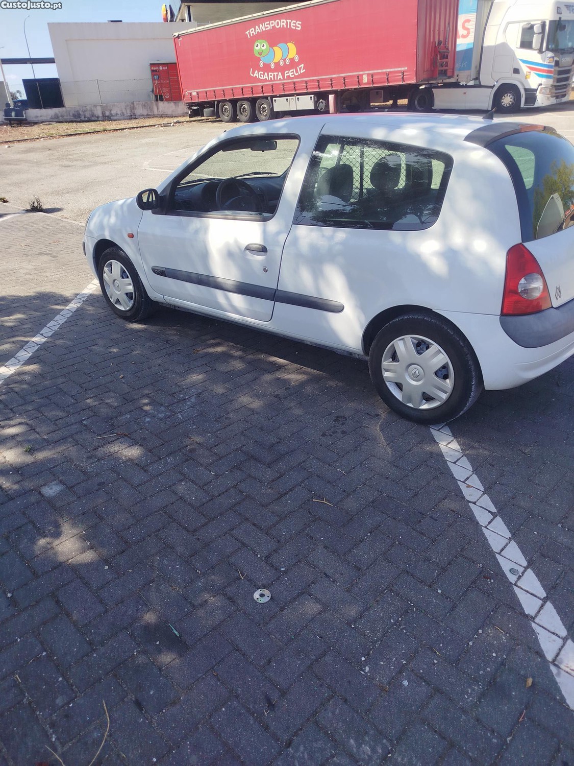 Renault Clio 1.5 Dci — fotografia 2